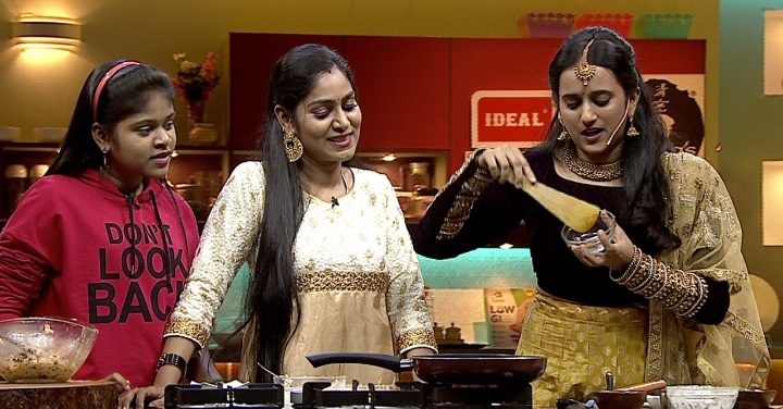 Celebrities Kavitha and Gayathiri Priya set to cook a scrumptious treat in COLORS Kitchen