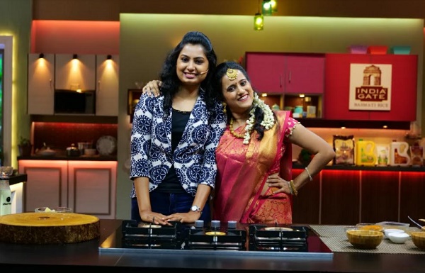 Stars Bhanu and Suganya cook up a scrumptious treat in a special festive episode of Colors Kitchen