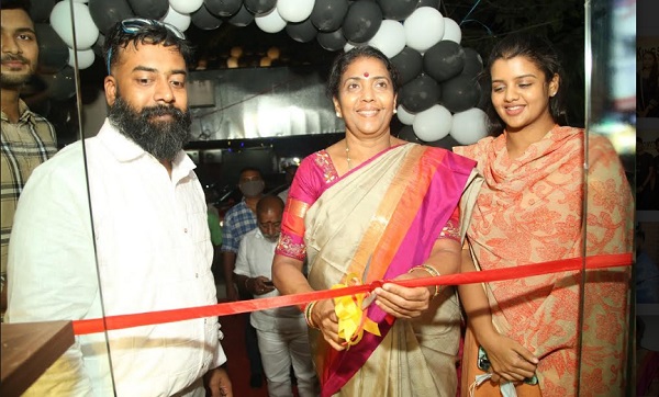 S.Gokula Indira, Former Minister of AIADMK  Launched  “MCKINGSTOWN”  Men’s Grooming Salon  at Annanagar
