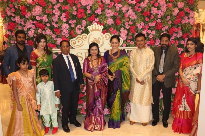 GRAND INAUGURATION OF DIADEM’S NEWEST PHASE “ASHIRAH”, SIGNATURE COLLECTION INTO THE WORLD OF TRADITIONAL CONTEMPORARY FASHION, INAUGURATED BY MRS SUMA HARRIS, SINGER UNNIKRISHNAN & ACTRESS SUJA VARUNEE