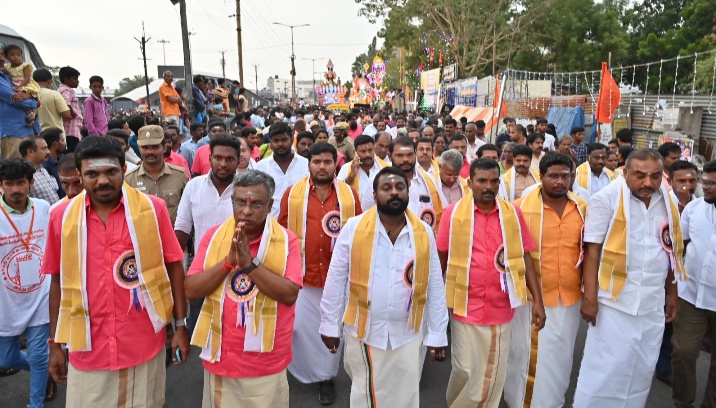 திருப்பூர் மாநகரில் கோலாகலமாக நடைபெற்ற விநாயகர் ஊர்வலம்