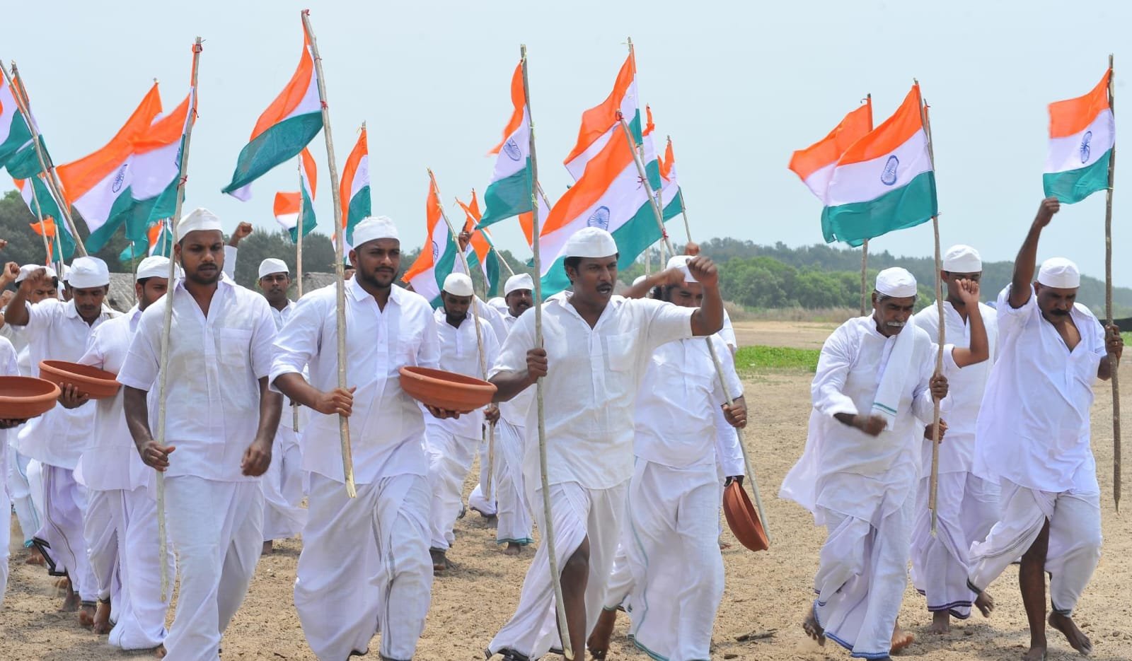 வீரவணக்கம் விமர்சனம்