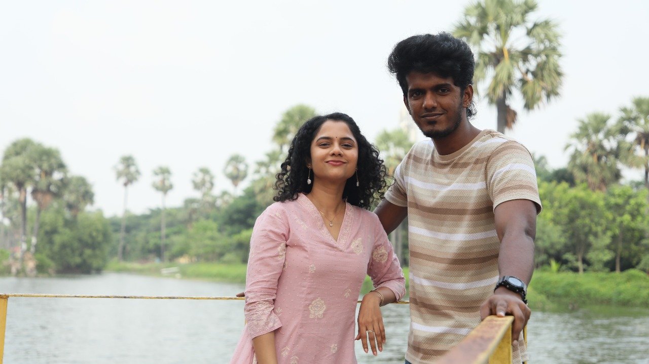 காந்தி கண்ணாடி விமர்சனம்
