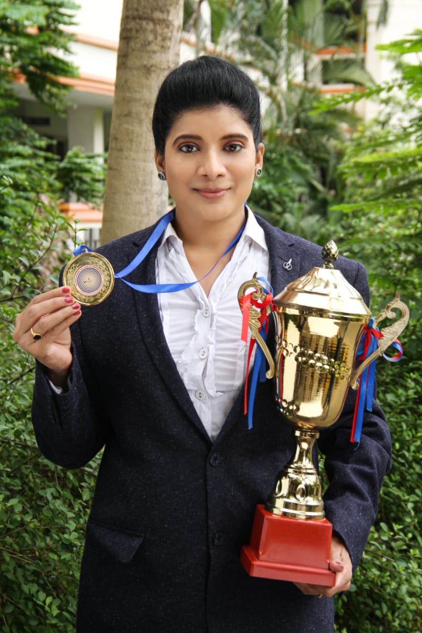 ‘பரிசு’ விமர்சனம்