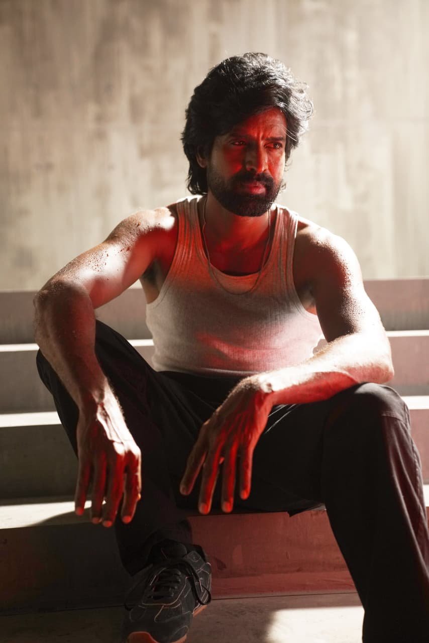 “ஆர்.எஸ். இன்ஃபோடைன்மென்ட் வழங்கும் ‘மண்டாடி’ திரைப்படத்தின் அதிரடி விளம்பரப் பாடல் வெளியீடு